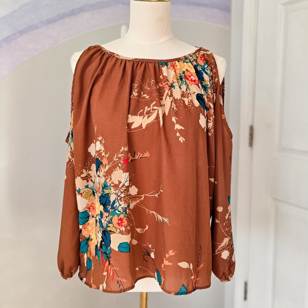 Wishful Park | Medium | Rust Floral Long Sleeve Cold Shoulder Top